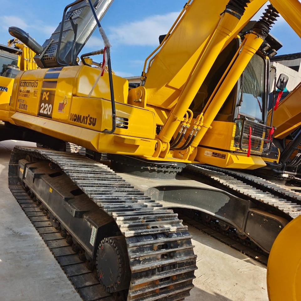 Komatsu PC 220 - حفارات زحافة: صور 3 Komatsu PC 220 - حفارات زحافة: صور 3