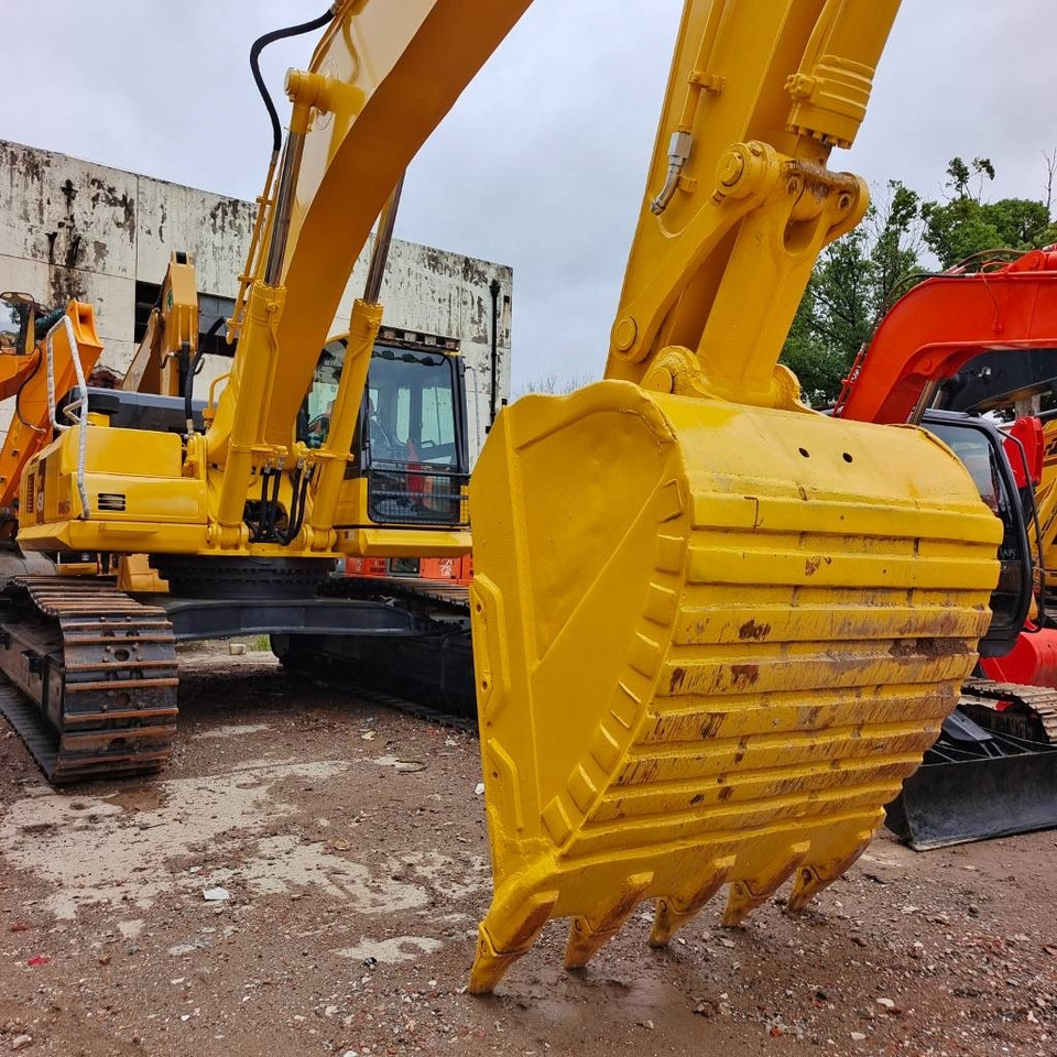 Komatsu PC 450 - حفارات زحافة: صور 2 Komatsu PC 450 - حفارات زحافة: صور 2