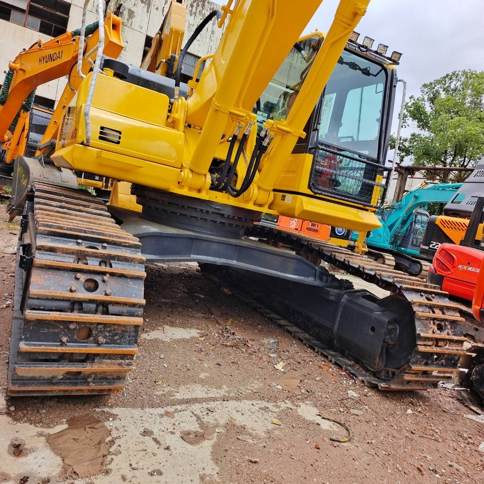 Komatsu PC 450 - حفارات زحافة: صور 5 Komatsu PC 450 - حفارات زحافة: صور 5