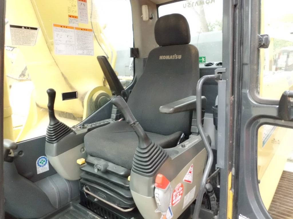 Komatsu PC 450 - حفارات زحافة: صور 5 Komatsu PC 450 - حفارات زحافة: صور 5