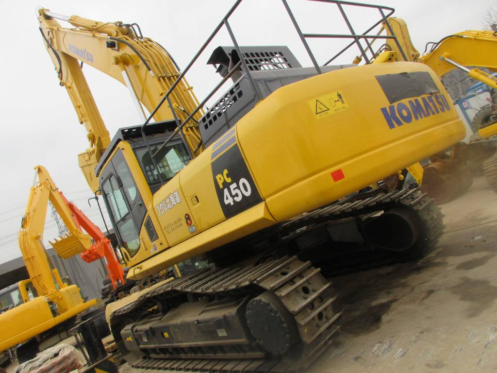 Komatsu PC 450 - حفارات زحافة: صور 1 Komatsu PC 450 - حفارات زحافة: صور 1