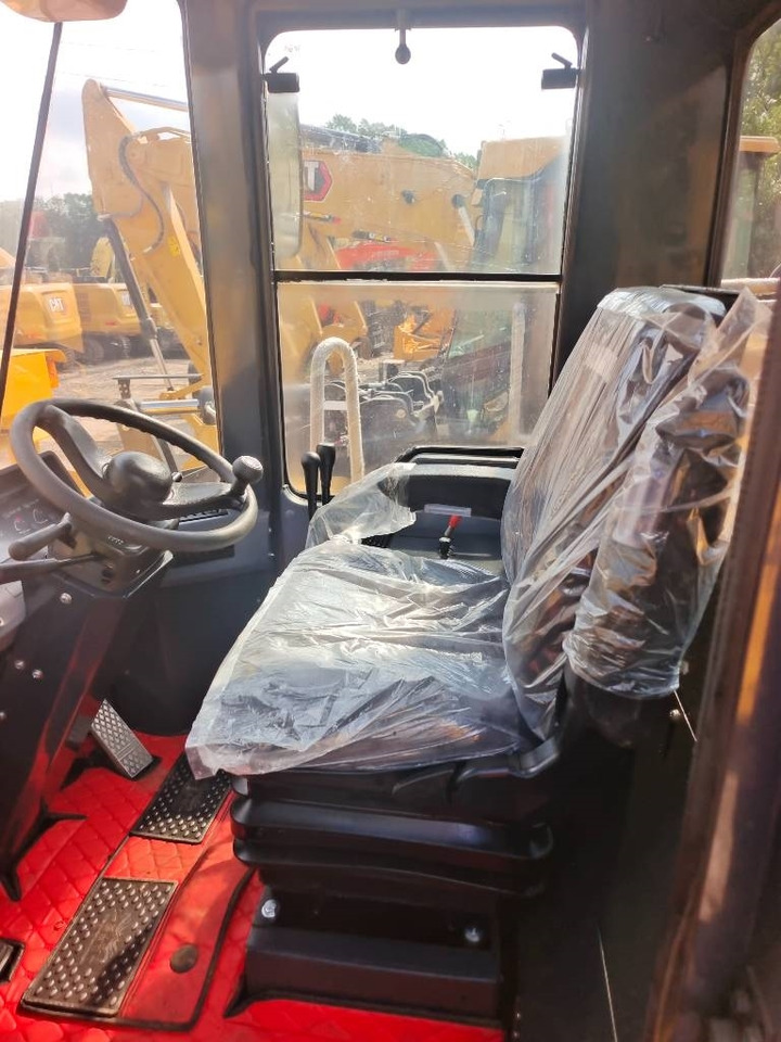 Komatsu WA 470-3 - اللودر بعجل: صور 4 Komatsu WA 470-3 - اللودر بعجل: صور 4