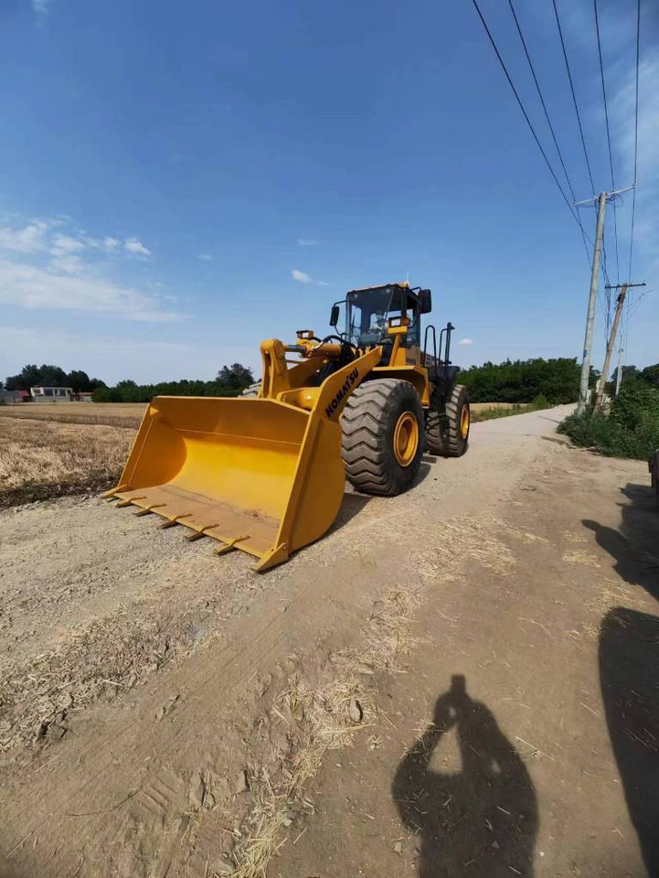 Komatsu WA 470-3 - اللودر بعجل: صور 2 Komatsu WA 470-3 - اللودر بعجل: صور 2