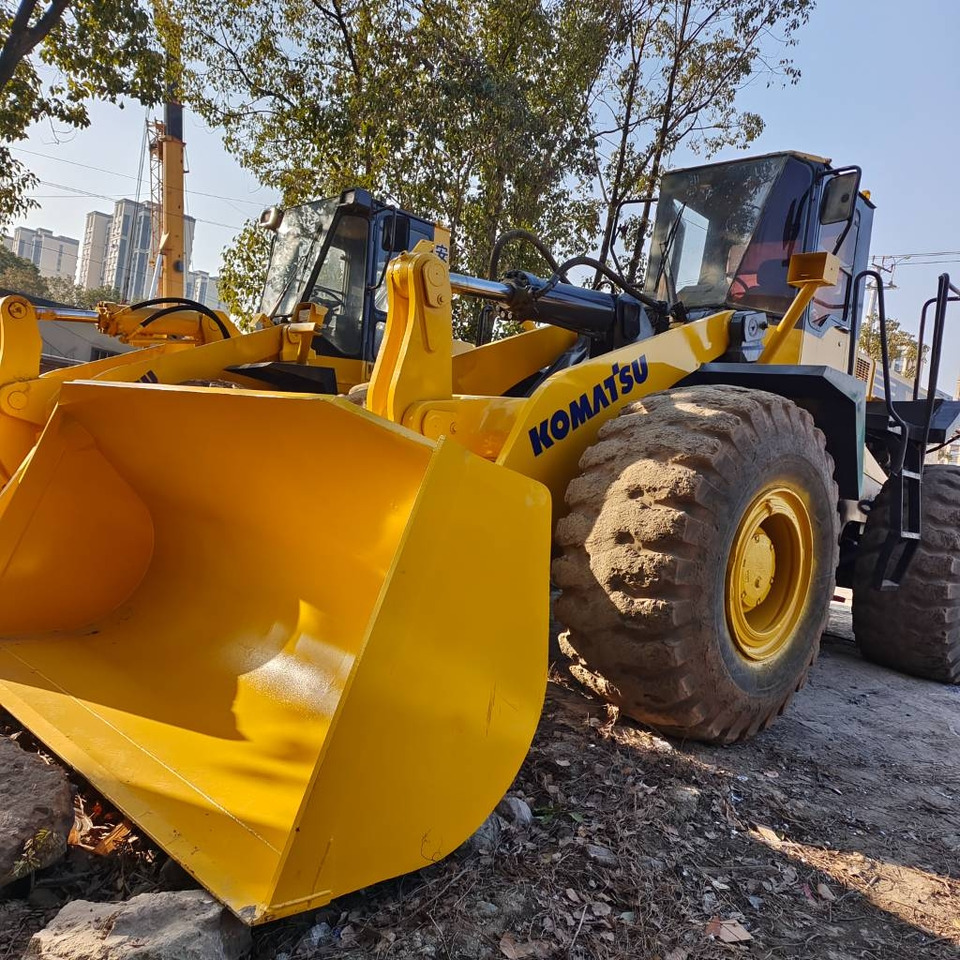 Komatsu WA 470-6 - اللودر بعجل: صور 1 Komatsu WA 470-6 - اللودر بعجل: صور 1
