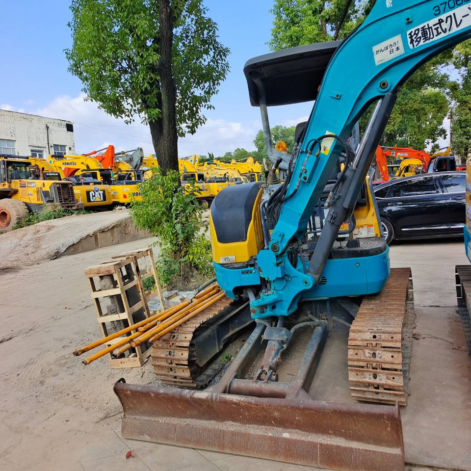 حفارة مصغرة Kubota U30: صور 1