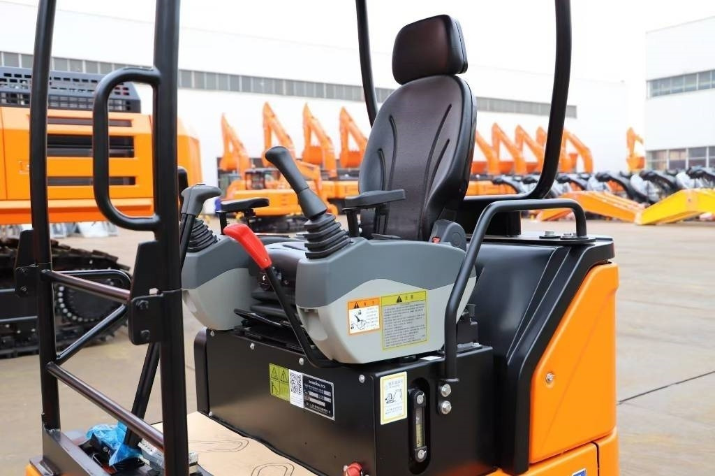 Lonking LG 6018 - حفارات زحافة: صور 2 Lonking LG 6018 - حفارات زحافة: صور 2