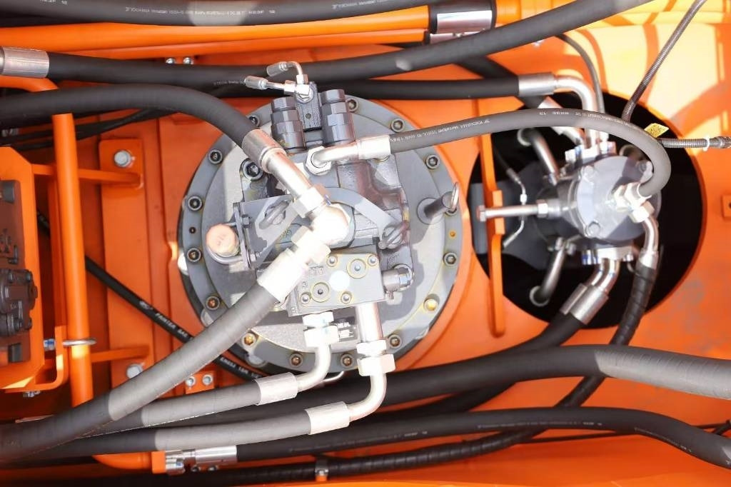 Lonking LG 6245 F G4 100% brand new machine - حفارات زحافة: صور 5 Lonking LG 6245 F G4 100% brand new machine - حفارات زحافة: صور 5