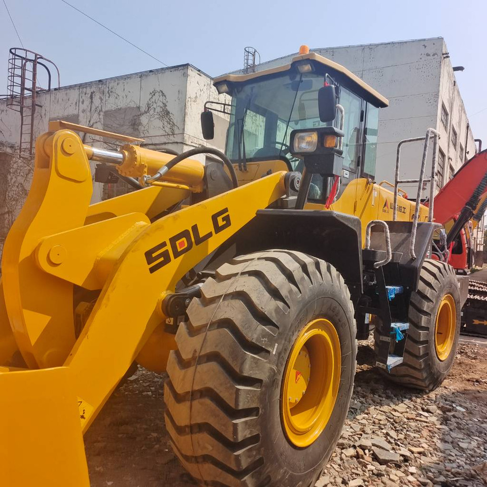 SDLG LG 956 L - اللودر بعجل: صور 4 SDLG LG 956 L - اللودر بعجل: صور 4