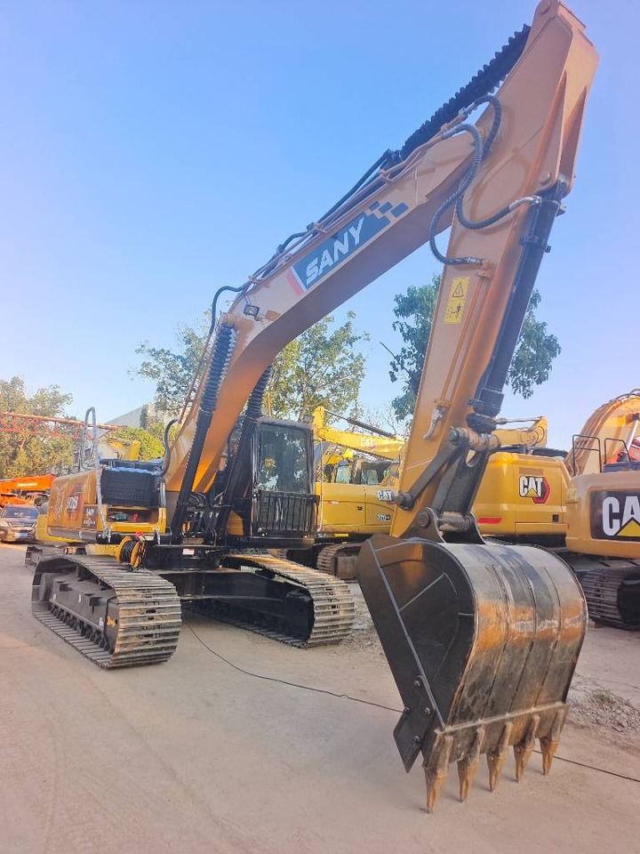 Sany SY 215 H - حفارات زحافة: صور 1 Sany SY 215 H - حفارات زحافة: صور 1