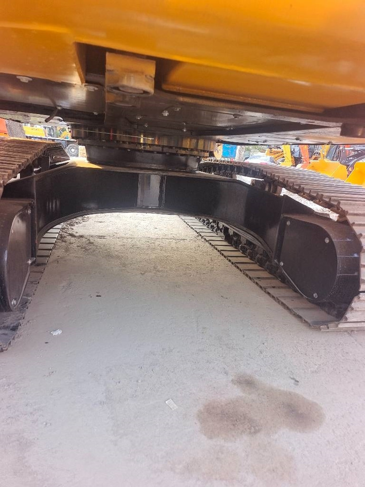 Sany SY 215 H - حفارات زحافة: صور 5 Sany SY 215 H - حفارات زحافة: صور 5