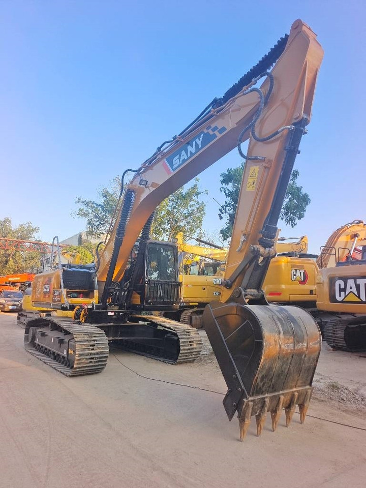 Sany SY 215 H - حفارات زحافة: صور 2 Sany SY 215 H - حفارات زحافة: صور 2