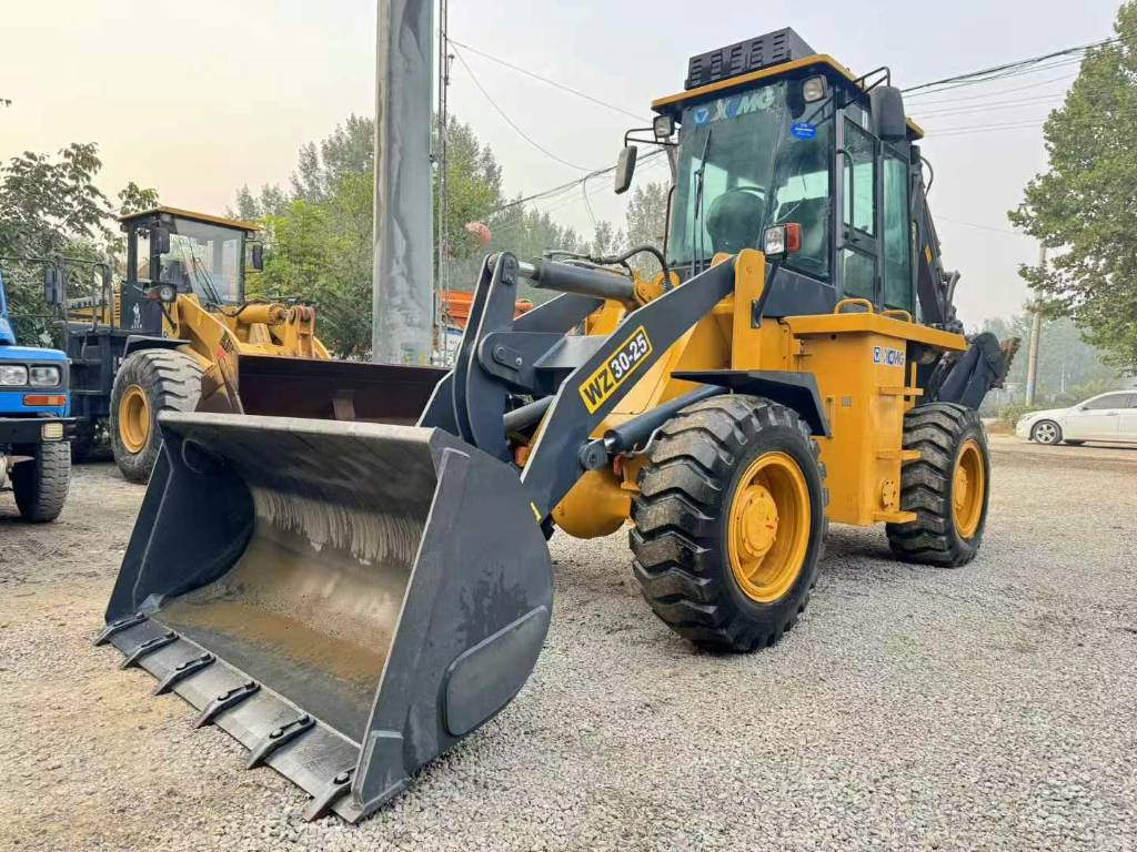 XCMG WZ 30-25 - حفار متعدد الاستخدام: صور 1 XCMG WZ 30-25 - حفار متعدد الاستخدام: صور 1
