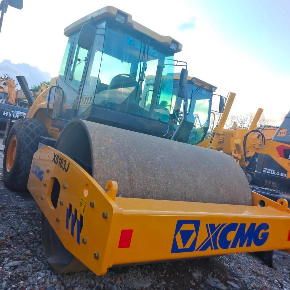 XCMG XS 183 J - مدماج: صور 3 XCMG XS 183 J - مدماج: صور 3
