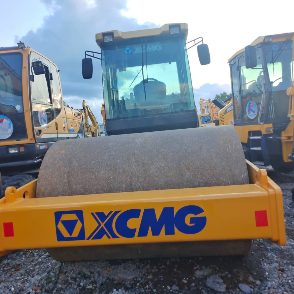 XCMG XS 183 J - مدماج: صور 5 XCMG XS 183 J - مدماج: صور 5
