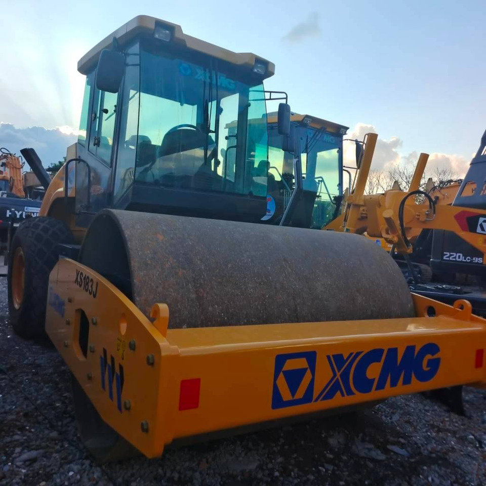 XCMG XS 183 J - مدماج: صور 4 XCMG XS 183 J - مدماج: صور 4