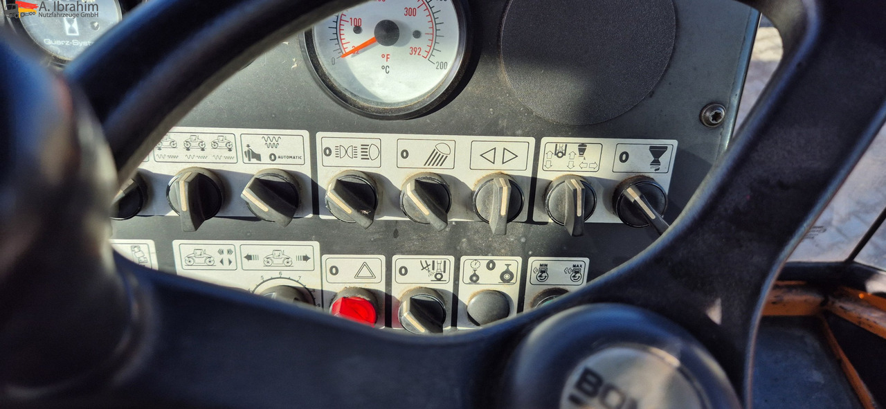 Bomag BW 174 AD2 | 12 t | Splitstreuer | Vibrator | Voll funktionsfähig - مدحلة: صور 5 Bomag BW 174 AD2 | 12 t | Splitstreuer | Vibrator | Voll funktionsfähig - مدحلة: صور 5