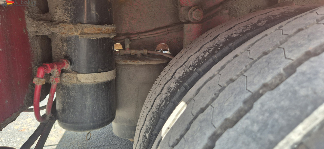 Goldhofer STZ-TBL3-33/80 Tiefbett mit Rampen Lenkung mit FB - عربة مسطحة منخفضة نصف مقطورة: صور 2 Goldhofer STZ-TBL3-33/80 Tiefbett mit Rampen Lenkung mit FB - عربة مسطحة منخفضة نصف مقطورة: صور 2