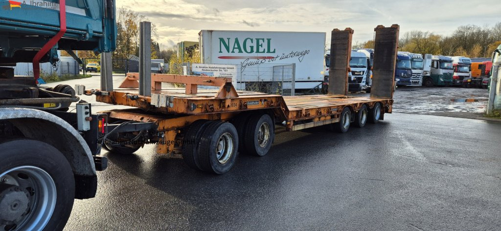 Goldhofer TN-L5-39/80 5 achs Tieflader, 5. Achse nachlaufgelenkt Rost ja, Substanz ok - عربة مسطحة منخفضة مقطورة: صور 1 Goldhofer TN-L5-39/80 5 achs Tieflader, 5. Achse nachlaufgelenkt Rost ja, Substanz ok - عربة مسطحة منخفضة مقطورة: صور 1