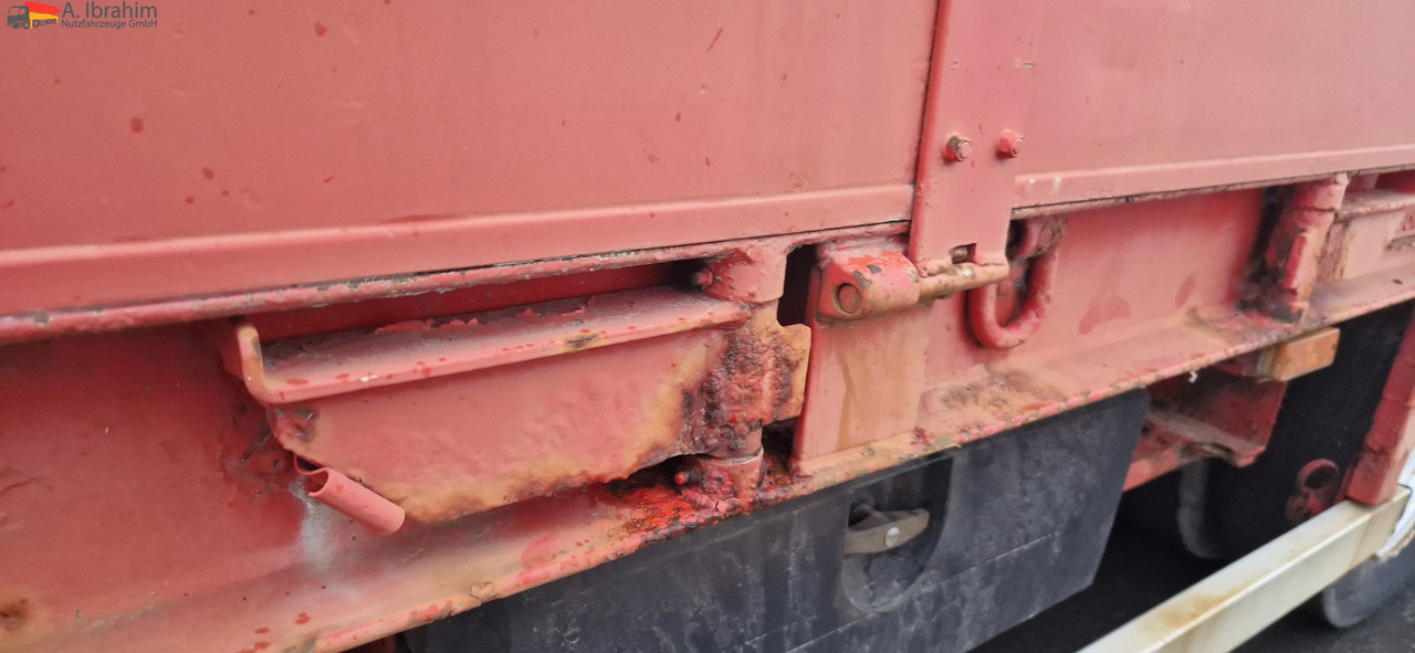 Goldhofer TP-L3-24/80 Bordwände, verbreiterbar, Zustand 3-4 - عربة مسطحة منخفضة مقطورة: صور 4 Goldhofer TP-L3-24/80 Bordwände, verbreiterbar, Zustand 3-4 - عربة مسطحة منخفضة مقطورة: صور 4