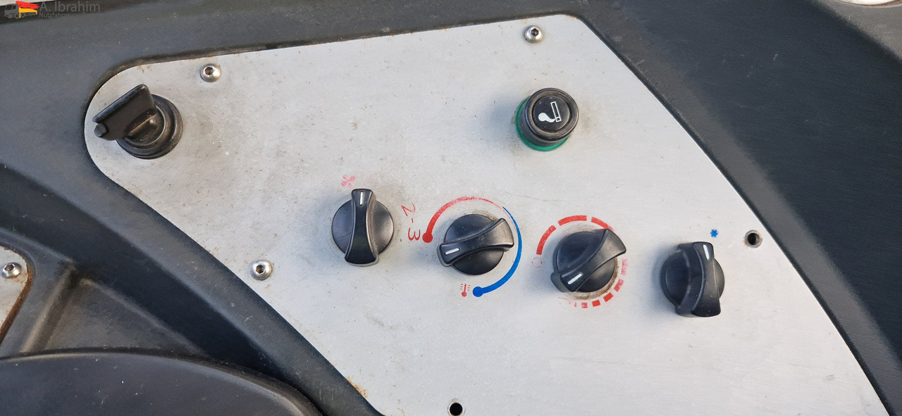 JCB 436Z Hochkippschaufel Wandler neu, Ölpumpe neu - اللودر بعجل: صور 4 JCB 436Z Hochkippschaufel Wandler neu, Ölpumpe neu - اللودر بعجل: صور 4