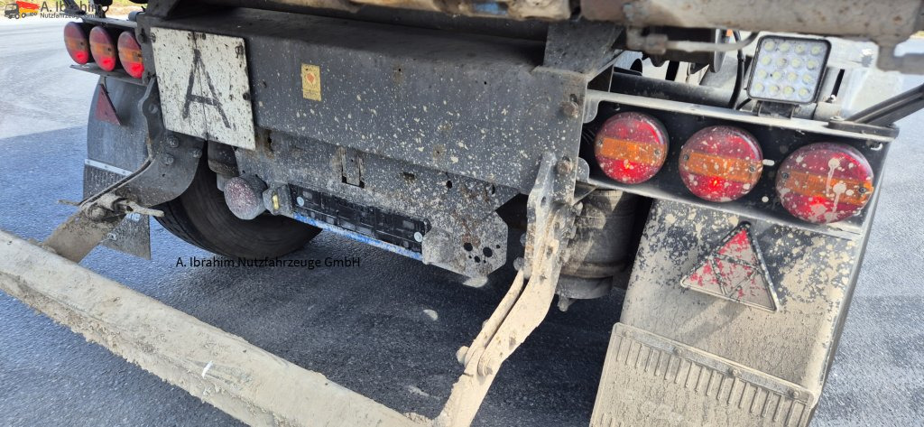 Kempf SKM 35/3 Leichter Schaden am Heck voll fahrbereit. - قلابة نصف مقطورة: صور 5 Kempf SKM 35/3 Leichter Schaden am Heck voll fahrbereit. - قلابة نصف مقطورة: صور 5