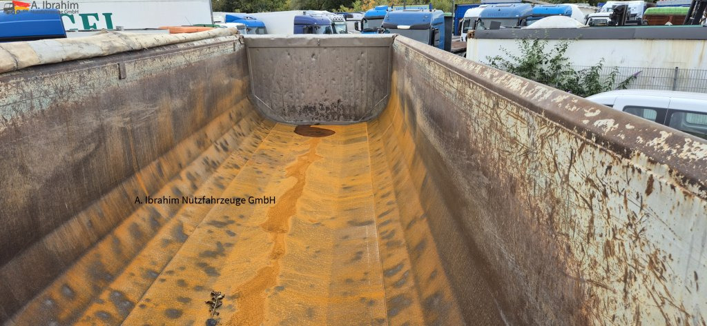 Langendorf SKS-HS 24/30 Isomulde Stahl 24 cbm. einsatzbereit - قلابة نصف مقطورة: صور 3 Langendorf SKS-HS 24/30 Isomulde Stahl 24 cbm. einsatzbereit - قلابة نصف مقطورة: صور 3