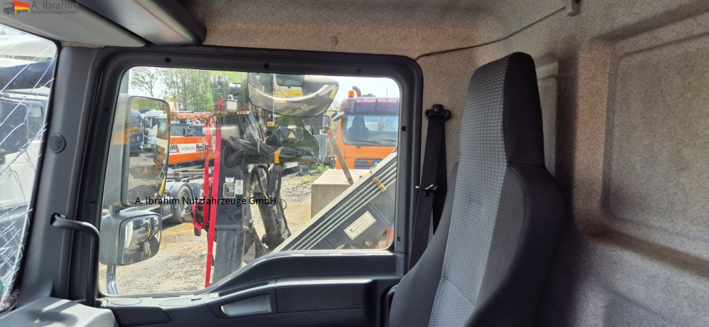MAN TGL 8.150 4X2 BL Unfallschaden bedingt fahrbereit, Motor ok - الشاحنات الصغيرة: صور 3 MAN TGL 8.150 4X2 BL Unfallschaden bedingt fahrbereit, Motor ok - الشاحنات الصغيرة: صور 3