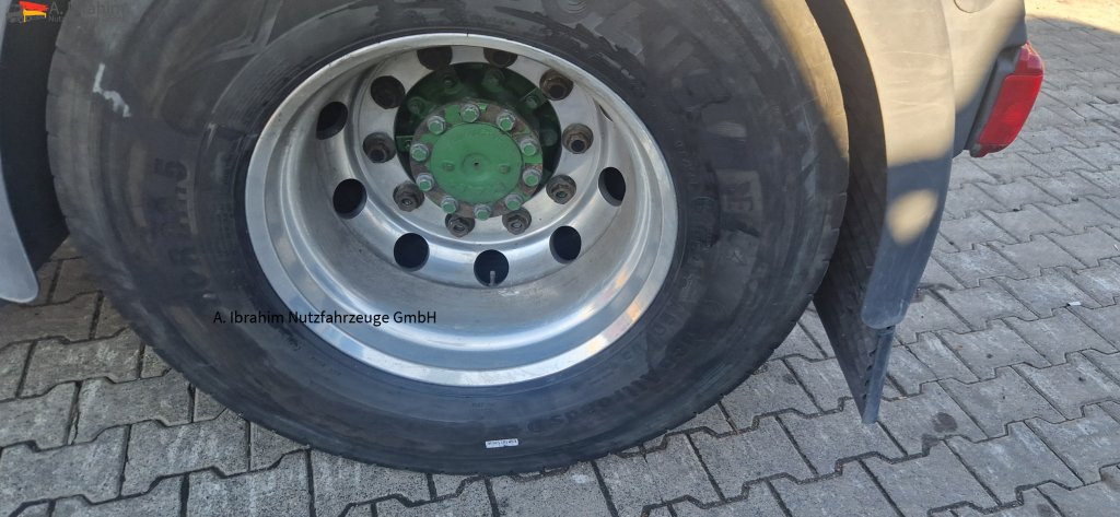 MAN TGS 18.400 PTO für Kompressor sehr sauber, 8x baugleich - شاحنة جرار: صور 4 MAN TGS 18.400 PTO für Kompressor sehr sauber, 8x baugleich - شاحنة جرار: صور 4
