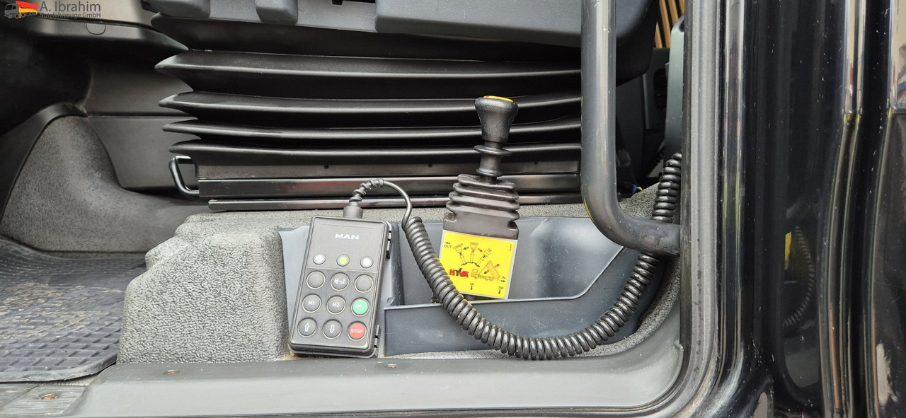 MAN TGX 18.400 Retarder, Klima, Kipphydraulik - شاحنة جرار: صور 2 MAN TGX 18.400 Retarder, Klima, Kipphydraulik - شاحنة جرار: صور 2