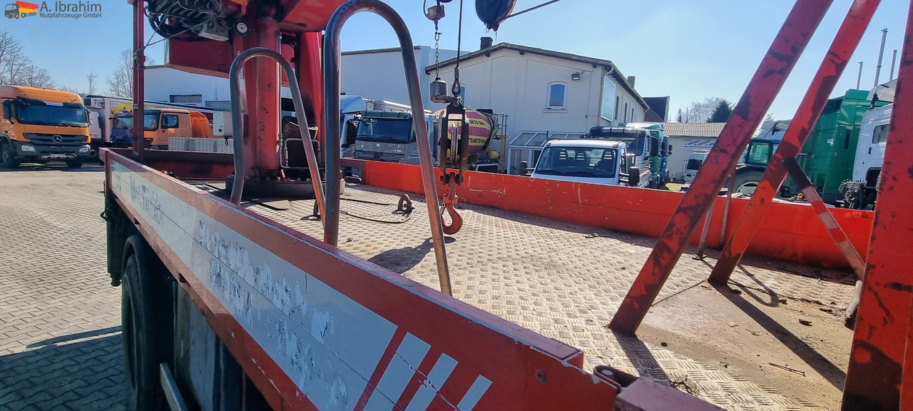 Mercedes-Benz 1722 Dachdeckerkran Cormach 30000 TECH, - شاحنة كرين, شاحنات مسطحة: صور 2 Mercedes-Benz 1722 Dachdeckerkran Cormach 30000 TECH, - شاحنة كرين, شاحنات مسطحة: صور 2