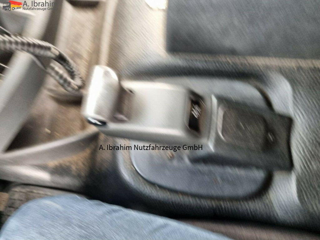 Mercedes-Benz 1824 DB 1824 Kipphydraulik, Kran MKG - قلابات, شاحنة كرين: صور 3 Mercedes-Benz 1824 DB 1824 Kipphydraulik, Kran MKG - قلابات, شاحنة كرين: صور 3