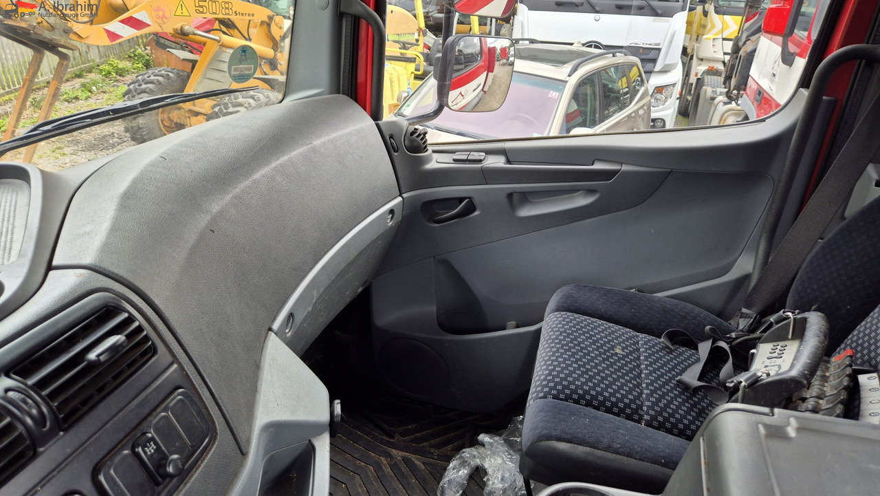 Mercedes-Benz 1829L mit Kran HIAB 111 Hiduo , Funk FB - شاحنات مسطحة, شاحنة كرين: صور 3 Mercedes-Benz 1829L mit Kran HIAB 111 Hiduo , Funk FB - شاحنات مسطحة, شاحنة كرين: صور 3