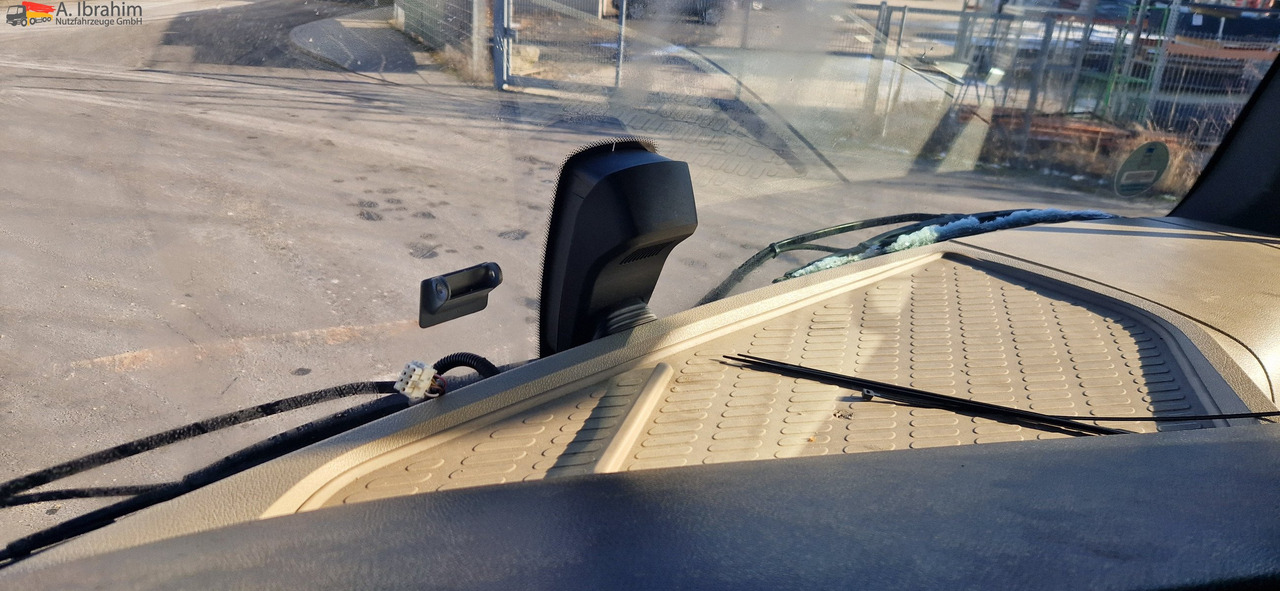 Mercedes-Benz 1842 sehr sauber, deutsches Fahrzeug einsatzbereit - شاحنة جرار: صور 3 Mercedes-Benz 1842 sehr sauber, deutsches Fahrzeug einsatzbereit - شاحنة جرار: صور 3