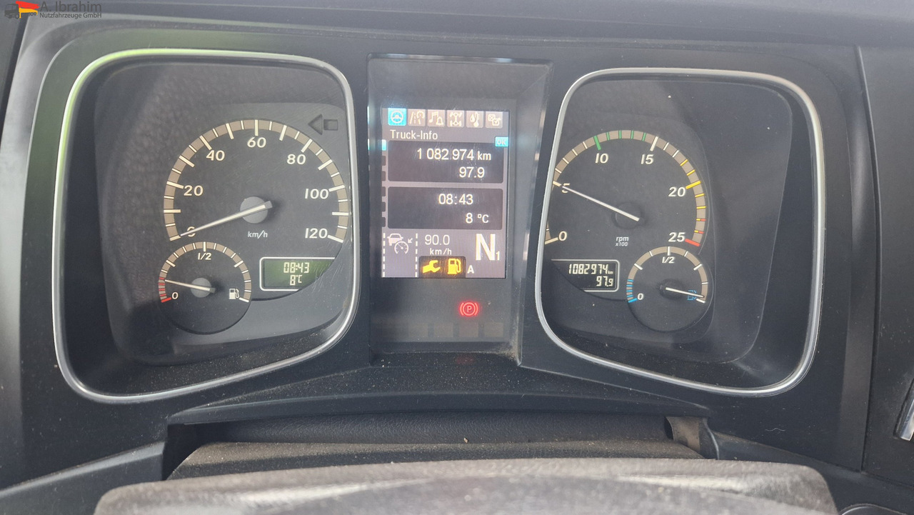 Mercedes-Benz 1843 Kipphydraulik, Standklima - شاحنة جرار: صور 4 Mercedes-Benz 1843 Kipphydraulik, Standklima - شاحنة جرار: صور 4