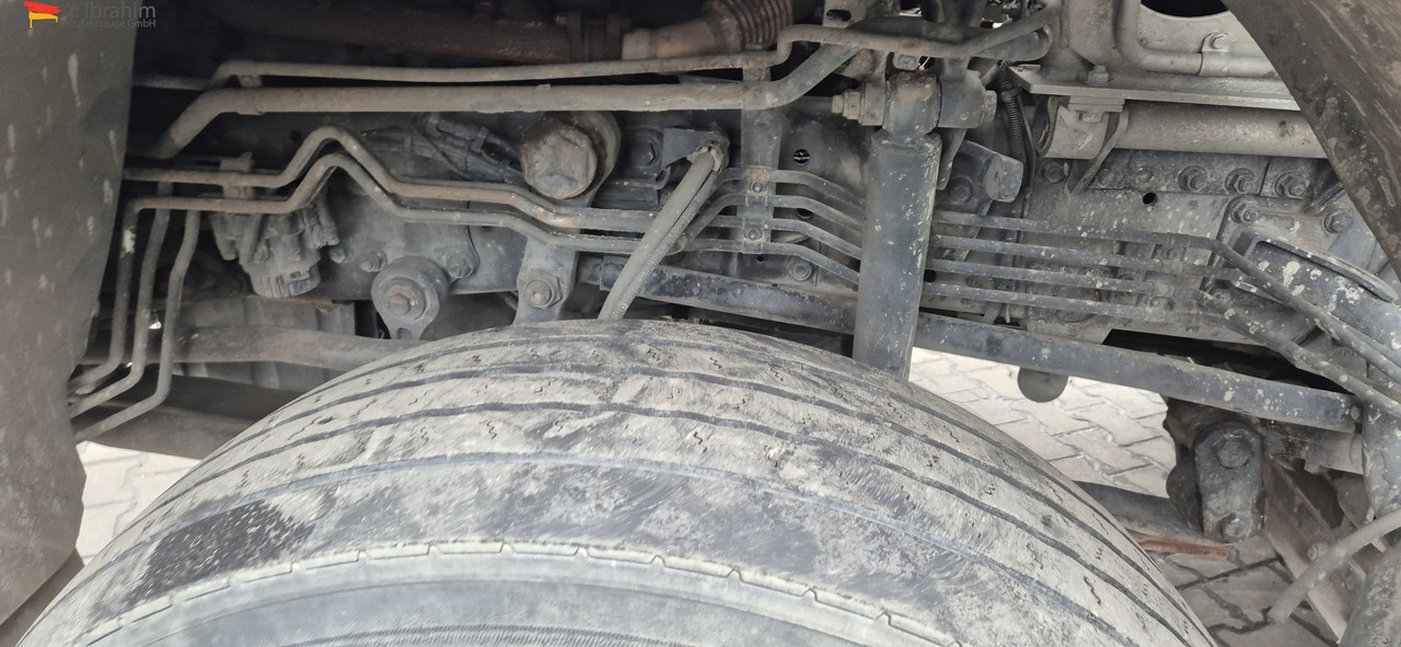 Mercedes-Benz 3241 PM 21-3 Liebherr 7 cbm PUMI Putzmeister Liebherr - خلاطة مع مضخة: صور 5 Mercedes-Benz 3241 PM 21-3 Liebherr 7 cbm PUMI Putzmeister Liebherr - خلاطة مع مضخة: صور 5