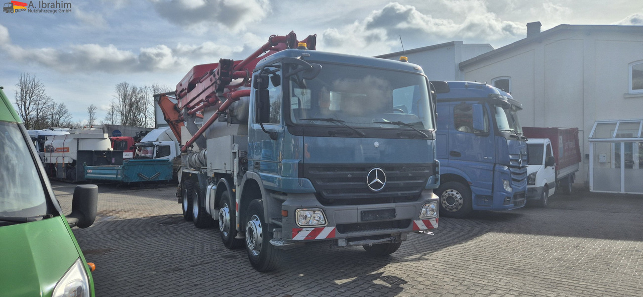 Mercedes-Benz 3241 PM 21-3 Liebherr 7 cbm PUMI Putzmeister Liebherr - خلاطة مع مضخة: صور 1 Mercedes-Benz 3241 PM 21-3 Liebherr 7 cbm PUMI Putzmeister Liebherr - خلاطة مع مضخة: صور 1