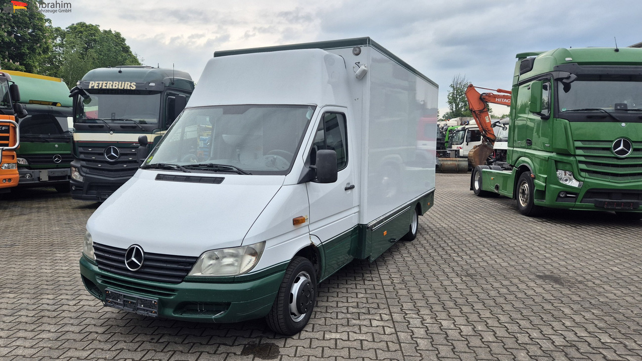 Mercedes-Benz 413 CDI Tiefkühlfächer, autom. Verkaufsklappe Basis ist ok - الشاحنات الصغيرة المبردة: صور 1 Mercedes-Benz 413 CDI Tiefkühlfächer, autom. Verkaufsklappe Basis ist ok - الشاحنات الصغيرة المبردة: صور 1