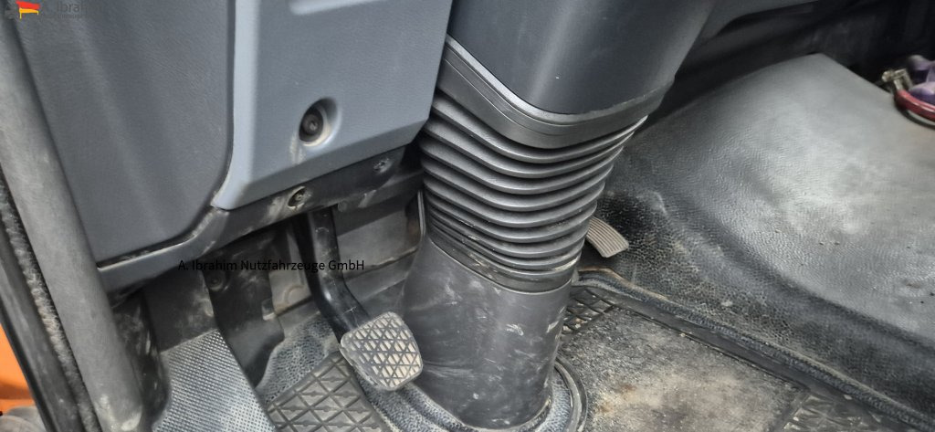 Mercedes-Benz 818 Meiller Dreiseitenkipper mit Kran - قلابات, شاحنة كرين: صور 2 Mercedes-Benz 818 Meiller Dreiseitenkipper mit Kran - قلابات, شاحنة كرين: صور 2