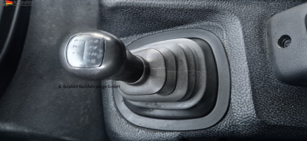 Mercedes-Benz 818L LBW, Luftfederung - الشاحنات الصغيرة صندوق مغلق: صور 5 Mercedes-Benz 818L LBW, Luftfederung - الشاحنات الصغيرة صندوق مغلق: صور 5