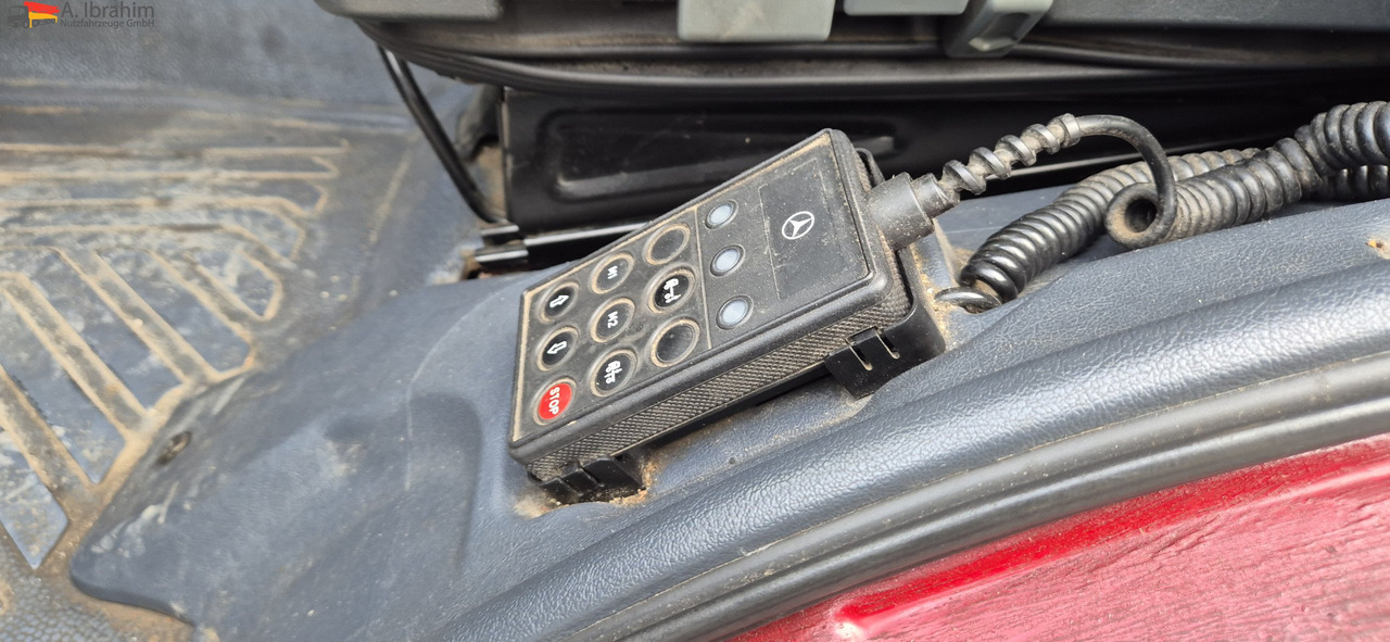 Mercedes-Benz 823 LBW | Radstand 4900 mm | 7.2 m Pritsche Klima | 3 Pedals - الشاحنات الصغيرة ستائر: صور 5 Mercedes-Benz 823 LBW | Radstand 4900 mm | 7.2 m Pritsche Klima | 3 Pedals - الشاحنات الصغيرة ستائر: صور 5