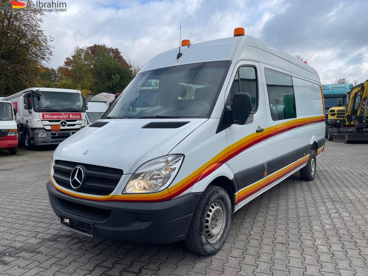 Mercedes-Benz Sprinter DB 319 CDI Geschlossen Kasten | 15 m³ | V6 | 4.5 m Radstand - فان: صور 1 Mercedes-Benz Sprinter DB 319 CDI Geschlossen Kasten | 15 m³ | V6 | 4.5 m Radstand - فان: صور 1