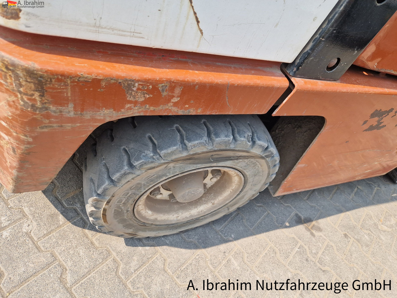 Nissan BF 03-40 4t Stapler - رافعة شوكية: صور 3 Nissan BF 03-40 4t Stapler - رافعة شوكية: صور 3