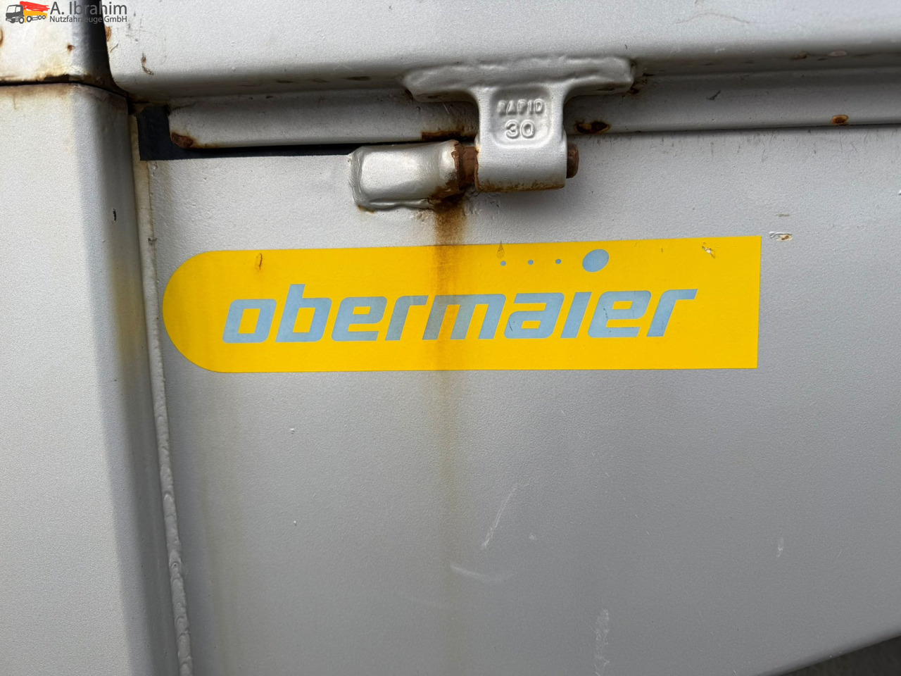Obermaier TUE110 SDAH Tieflader | | Trommelbremse | Rampen | 7.2 Plattform | Stützfuß vorne - عربة مسطحة منخفضة مقطورة: صور 2 Obermaier TUE110 SDAH Tieflader | | Trommelbremse | Rampen | 7.2 Plattform | Stützfuß vorne - عربة مسطحة منخفضة مقطورة: صور 2