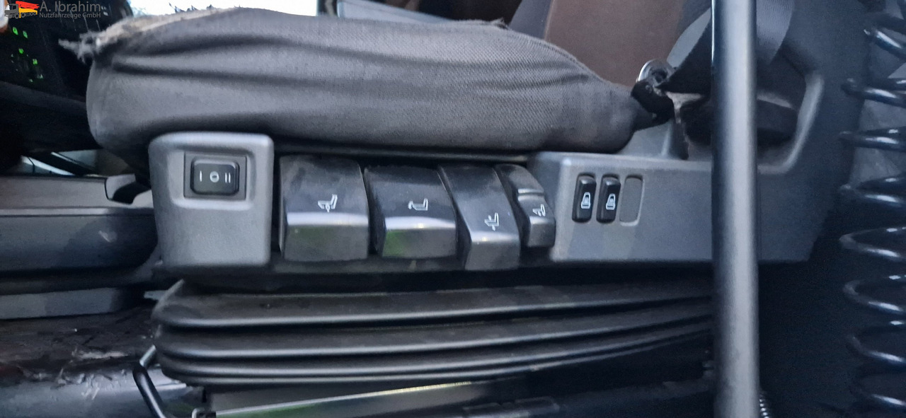 Scania R 480 Retarder, Klima, Zustand gut PTO für Kompressor - شاحنة جرار: صور 2 Scania R 480 Retarder, Klima, Zustand gut PTO für Kompressor - شاحنة جرار: صور 2