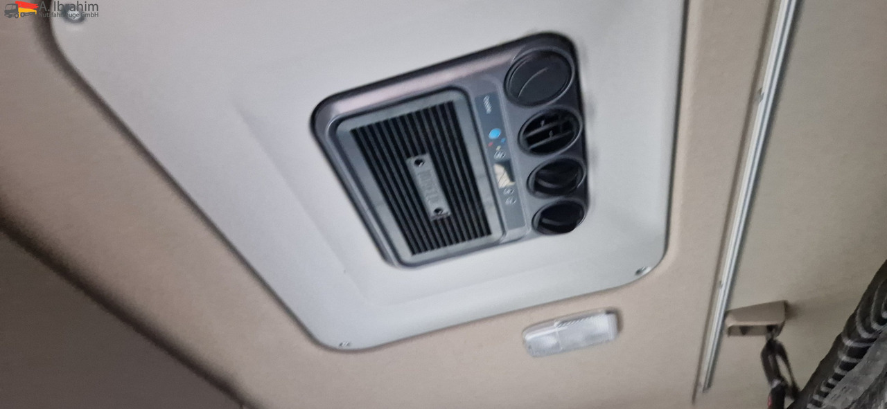 Scania R410 Retarder, Klima, Standklima Top Zustand!! - شاحنة ستارة: صور 4 Scania R410 Retarder, Klima, Standklima Top Zustand!! - شاحنة ستارة: صور 4