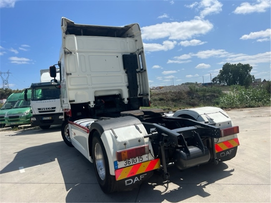 DAF XF 460 - شاحنة جرار: صور 4 DAF XF 460 - شاحنة جرار: صور 4