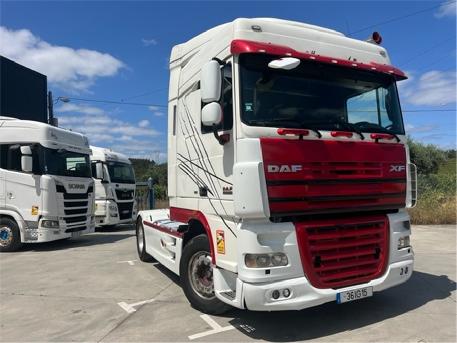 DAF XF 460 - شاحنة جرار: صور 2 DAF XF 460 - شاحنة جرار: صور 2