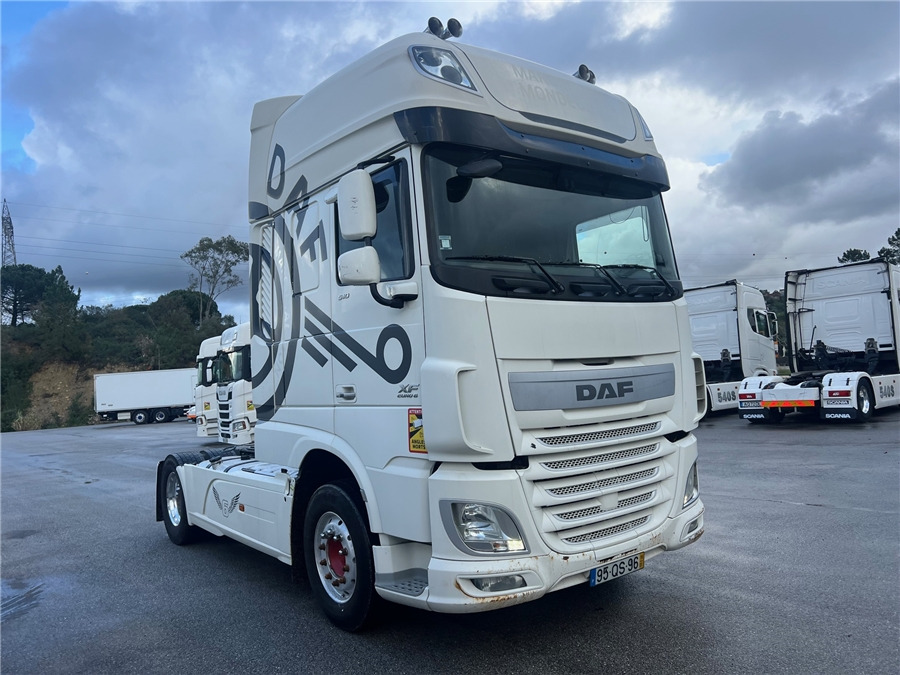 DAF XF 510 - شاحنة جرار: صور 1 DAF XF 510 - شاحنة جرار: صور 1