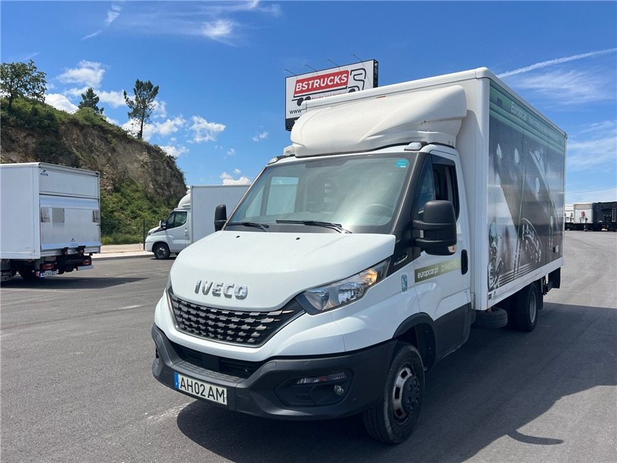 Iveco 35C16HA8 - الشاحنات الصغيرة صندوق مغلق: صور 2 Iveco 35C16HA8 - الشاحنات الصغيرة صندوق مغلق: صور 2