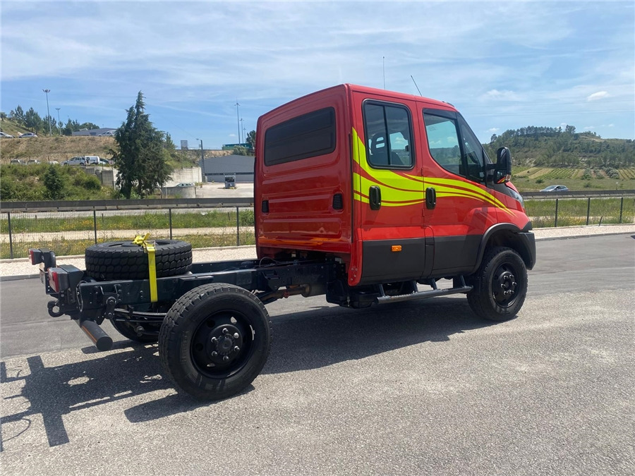 Iveco 70-S180 4X4 - الشاسيه شاحنة: صور 4 Iveco 70-S180 4X4 - الشاسيه شاحنة: صور 4